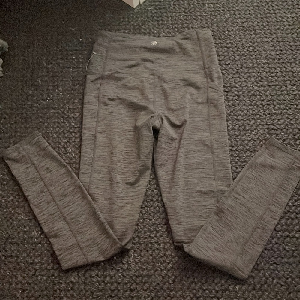 Small Grey Gaiam high rise leggings